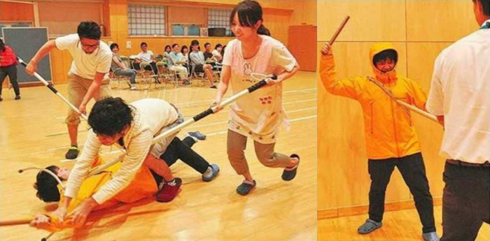 刺股を使って不審者対応訓練