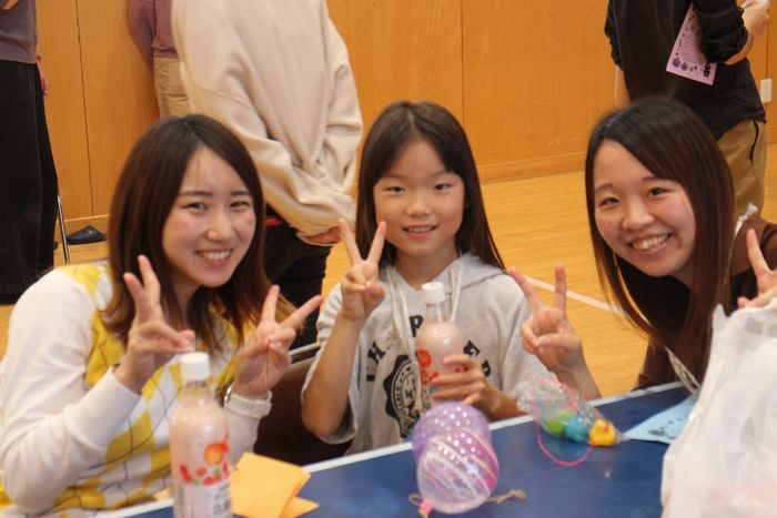 青葉交流会　児童と職員が楽しいひと時　ボラさんありがとうございます