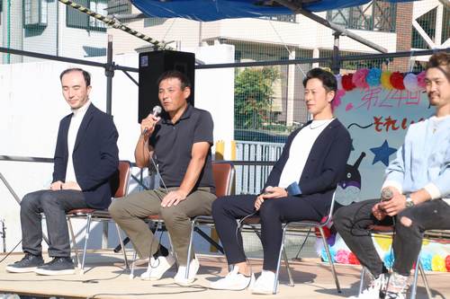 ４年ぶりの青葉まつり　川上憲伸さんらのトークショーも