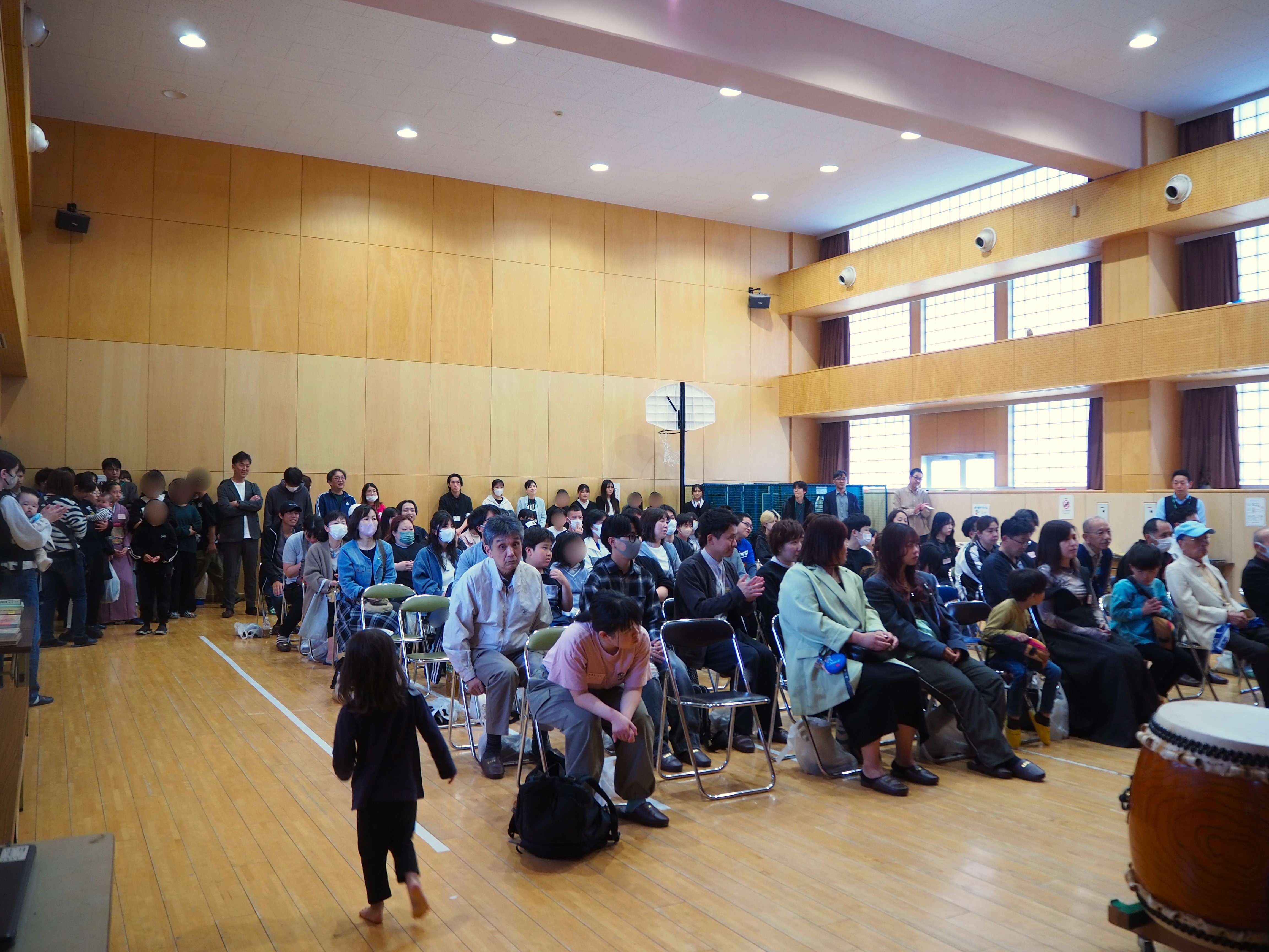 https://www.aobagakuen.or.jp/blog/20250429tutuji3.JPG